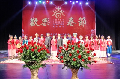 弘扬中华文化 共庆马年新春--中国驻哈萨克斯坦使馆举办2014年“欢乐春节”活动
